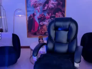 Chaturbate Free Live Porn of mialaurence_