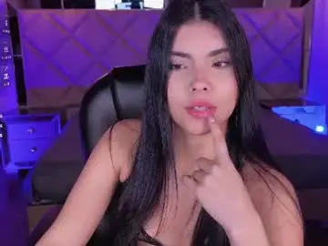 Chaturbate Live Sex Cam of mialaurence_