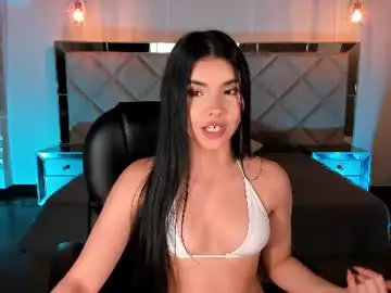 Chaturbate Live Sex Cam of mialaurence_