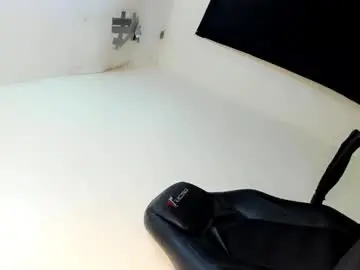 Chaturbate Sex Cam of yumi_lovex