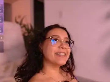 Chaturbate Live Sex Cam of kittysophie_