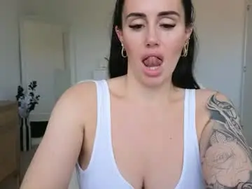 Chaturbate Watch Live Sex Cams of libbyloveheartx