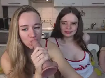 Chaturbate Free Porn Cam of magical_mermaids