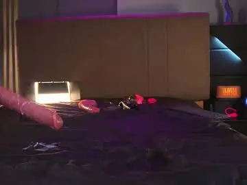 Chaturbate Adult Webcam of samuelboytattoo