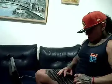 Chaturbate Best live sex cam show of ayrton_naffah2