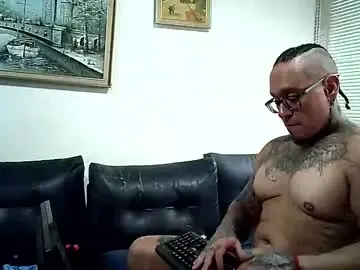 Chaturbate Best live sex cam show of ayrton_naffah2