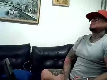 Chaturbate Adult Webcams of ayrton_naffah2
