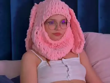 Chaturbate Adult Video Chat of bellamarebelle