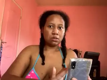 Chaturbate Adult Video Chat of eirondra_valeen