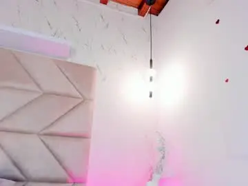 Chaturbate Watch Live Sex Cams of lucienneferrer