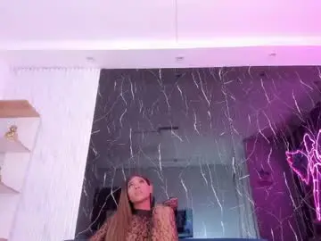 Chaturbate Live Sex Cam of naomi_desire01