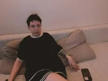 Chaturbate Live Sex Cam of secret_dreams_