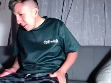 Chaturbate Live Sex Cam of boy_trans