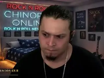 Chaturbate Live Sex Cam of chinoroz