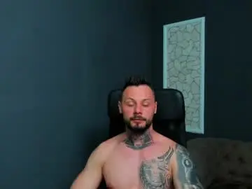 Chaturbate Free Porn Cam of brianhunts