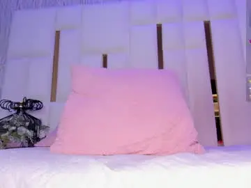 Chaturbate Best live sex cam show of hillary_uckerman_