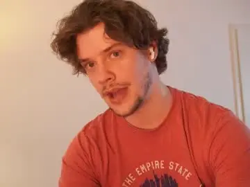 Chaturbate Live Sex Cam of ironthud