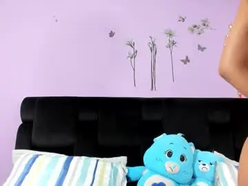 Chaturbate Best live sex cam show of kendallwings