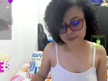 Chaturbate Best live sex cam show of bonnie_lam_