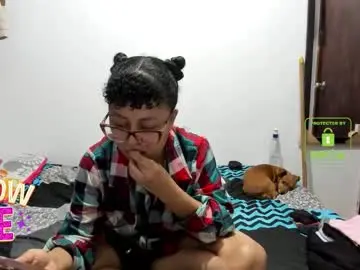 Chaturbate Live Sex Cam of bonnie_lam_