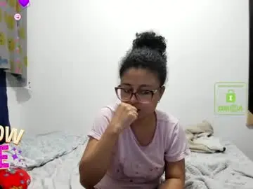 Chaturbate Live Sex Cam of bonnie_lam_