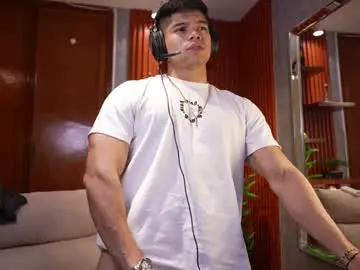 Chaturbate Live Sex Cam of capizzi_