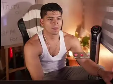 Chaturbate Live Sex Cam of capizzi_