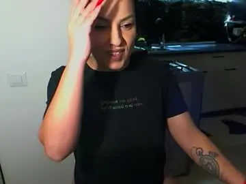 Chaturbate Adult Video Chat of misslily08