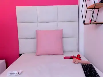 Chaturbate Sex Cam of nahomi_hot69_