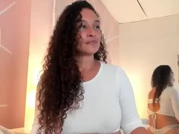 Chaturbate Adult Video Chat of rosalinda_77