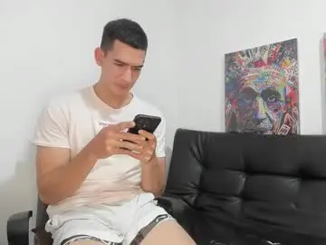 Chaturbate Live Sex Cam of mike3xxx