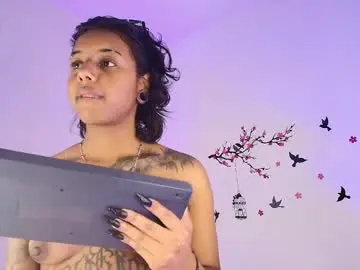 Chaturbate Adult Webcams of nyxhellsqueen