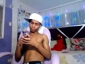 Chaturbate Best live sex cam show of santy_bigcock_01