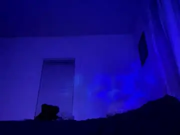 Chaturbate Live Sex Cam of dathroatbunny