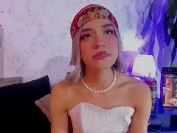 Chaturbate Nude Webcam of alana_madison10