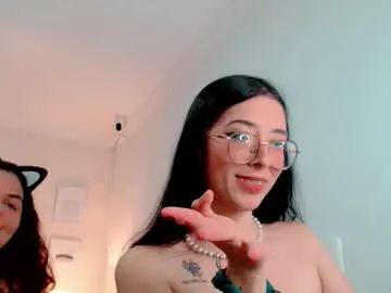 Chaturbate Adult Webcam of brooklove_doll