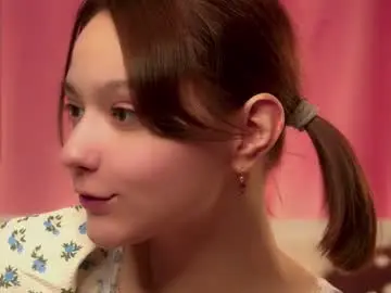 Chaturbate Live Sex Cam of mia_roxxxy