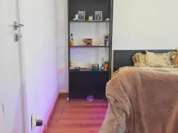 Chaturbate Live Sex Cam of your_bustygirl