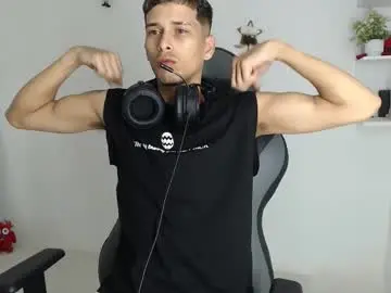 Chaturbate Best live sex cam show of carlossmi01
