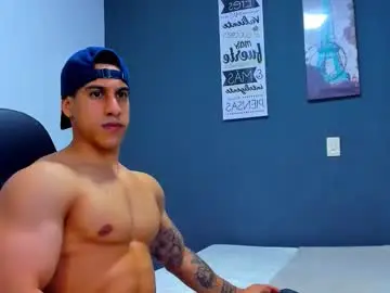 Chaturbate Live Sex Cam of duran_dhikol1