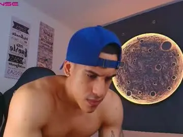 Chaturbate Live Sex Cam of duran_dhikol1