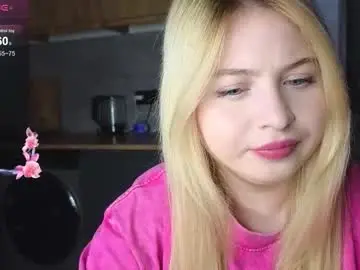 Chaturbate Live Porn of shy_blondiee