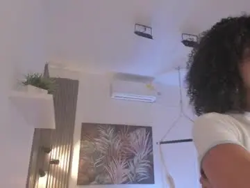 Chaturbate Live Sex Cam of avalon_badger