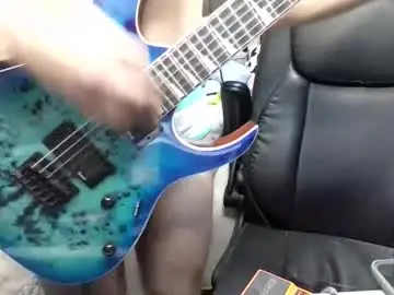 Chaturbate Live Sex Cam of betterwetter93