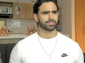 Chaturbate Free Porn Cam of bradleymartin7