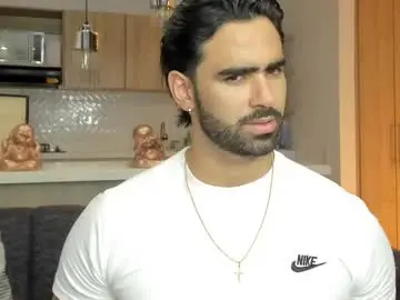 Chaturbate Best live sex cam show of bradleymartin7