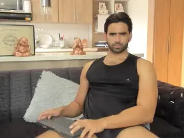 Chaturbate Live Sex Cam of bradleymartin7