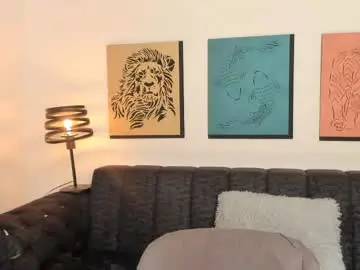 Chaturbate Live Sex Cam of bradleymartin7