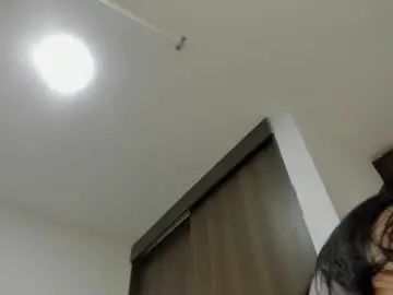 Chaturbate Best live sex cam show of elisa_connors18