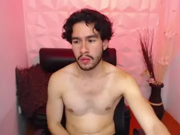 Chaturbate Best live sex cam show of enzo_morelli